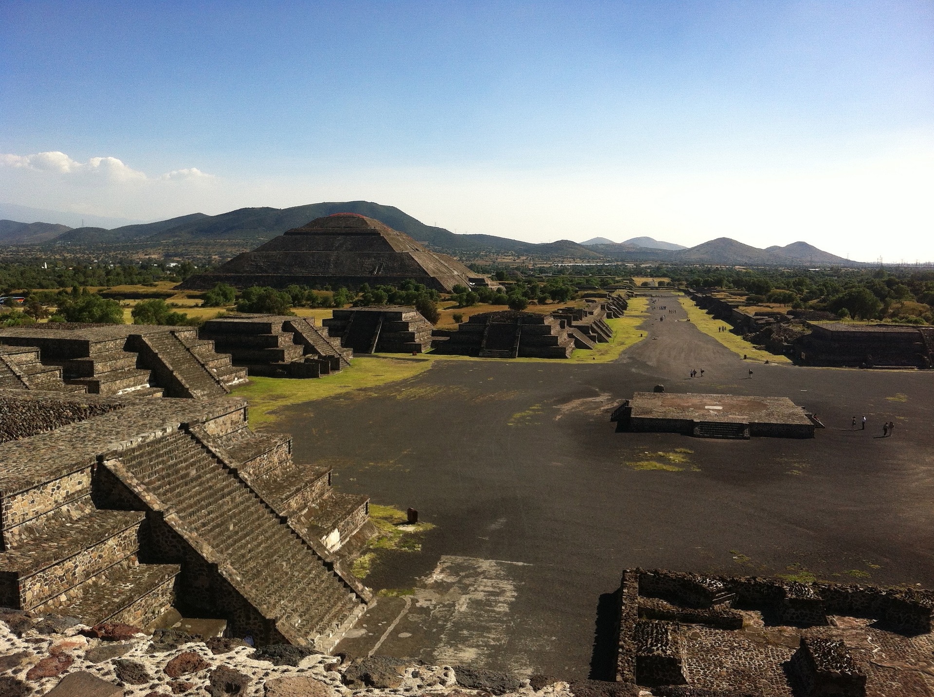  Teotihuacán Pyramids